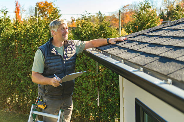 Professional Roofing technician working in Santee, SC